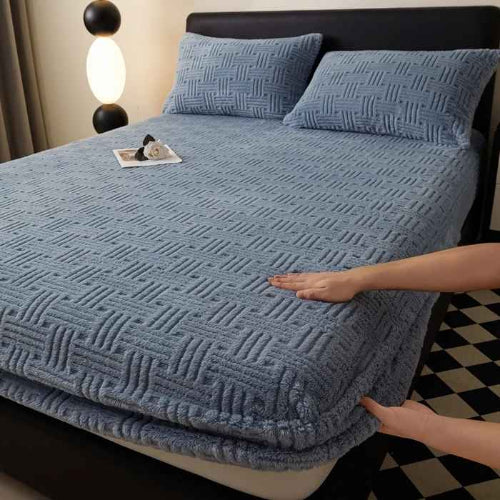Drap en polyester cocoon bleu dans chambre