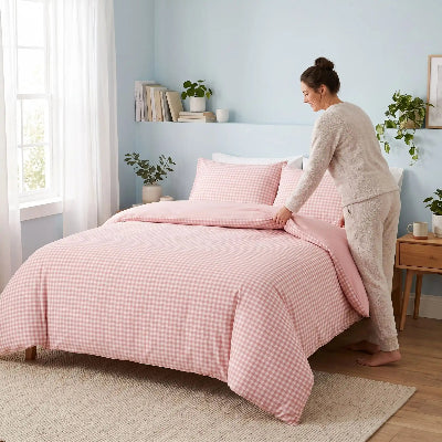Femme change housse de couette 220x240 rose rayée