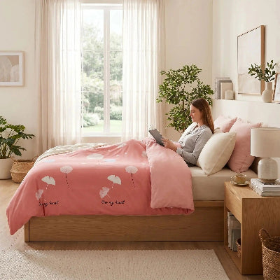 Femme lit sous douceur d'intérieur housse de couette rose 