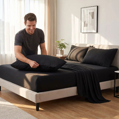 Homme sourit avec taies  D Oreiller rectangulaires 50x70 noires