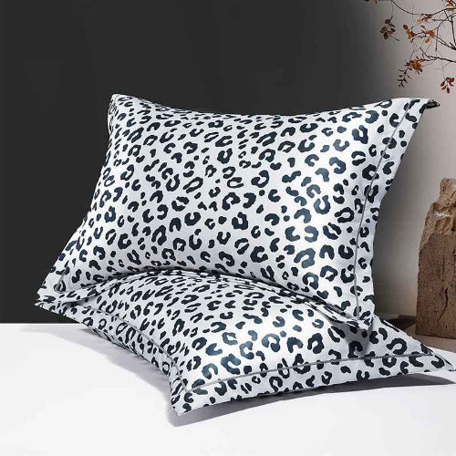 Taies  D Oreiller 50X70 Modèle C sur lit