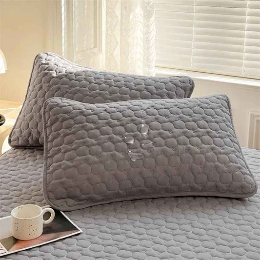 Taies d'oreiller gris fonce/ Chambre Elegante