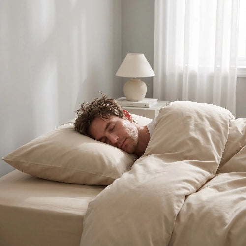 homme endormi sur taie d'oreiller 50x70 percale de coton beige