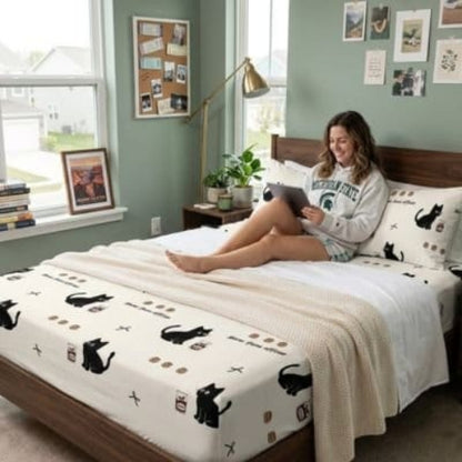 jeune femme avec tablette drap housse 
