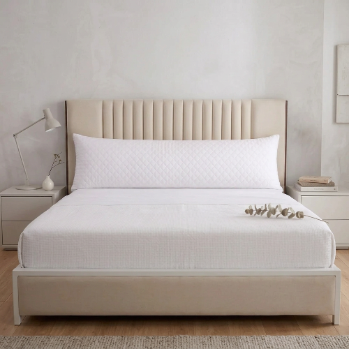 traversin 180 blanc sur lit avec drap blanc