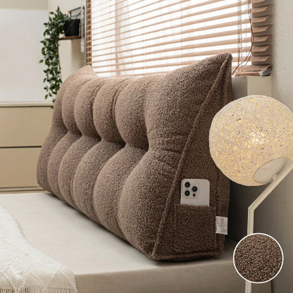 traversin triangulaire 180 marron lias sur lit